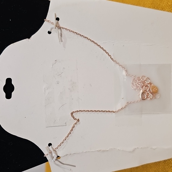LAUREN CONRAD ROSE GOLD NECKLACE w/ CLEAR FAUX CRYSTAL LEAF ACCENTS NWT - Picture 3 of 4